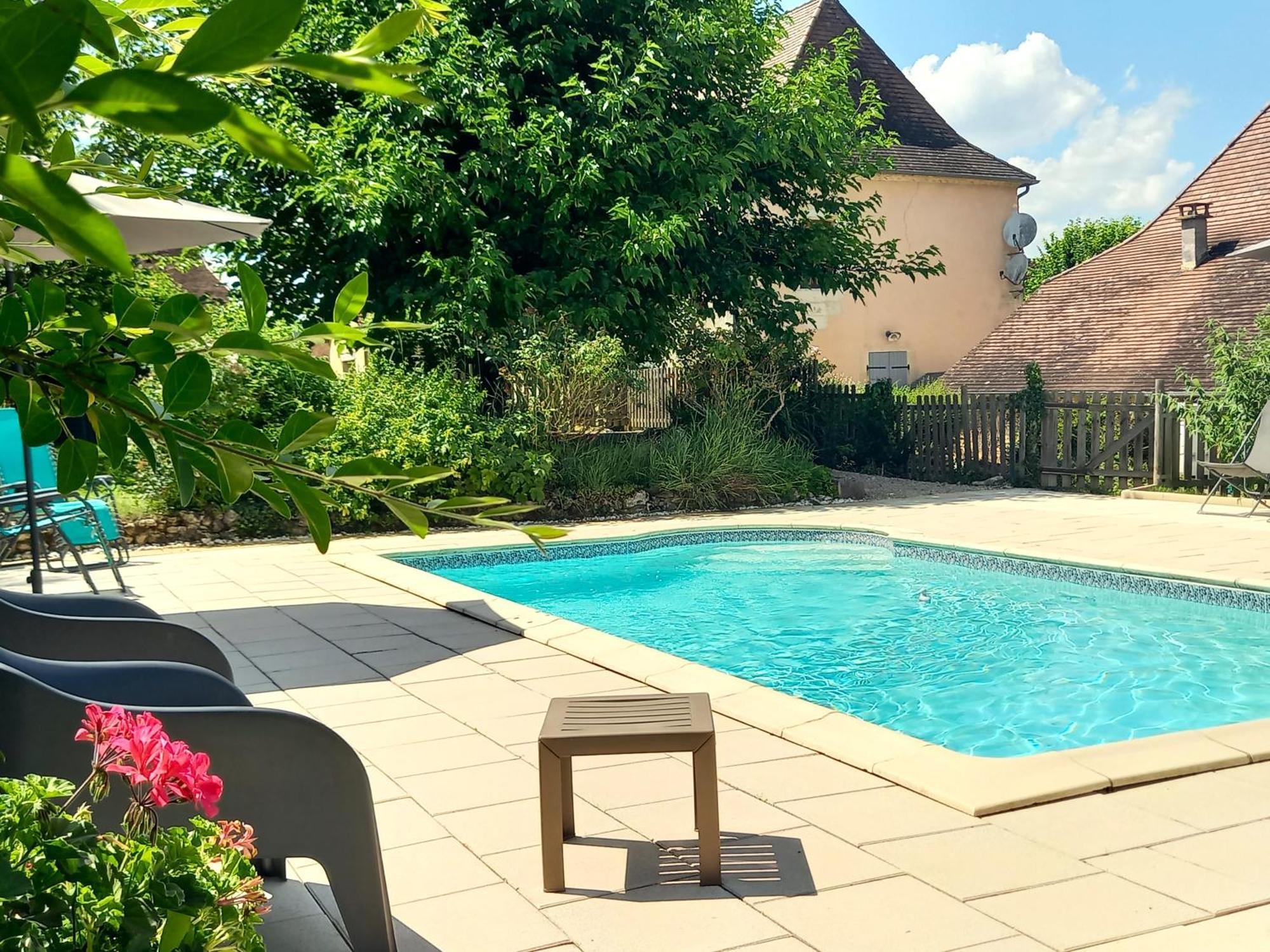 Au Pays De Jacquou : Chambre D'Hotes Et Table D'Hotes Fossemagne Buitenkant foto
